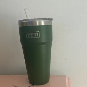 YETI Forest Green Tumbler with Clear Lid